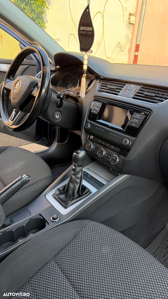 Skoda Octavia 1.6 TDI Ambition - 12