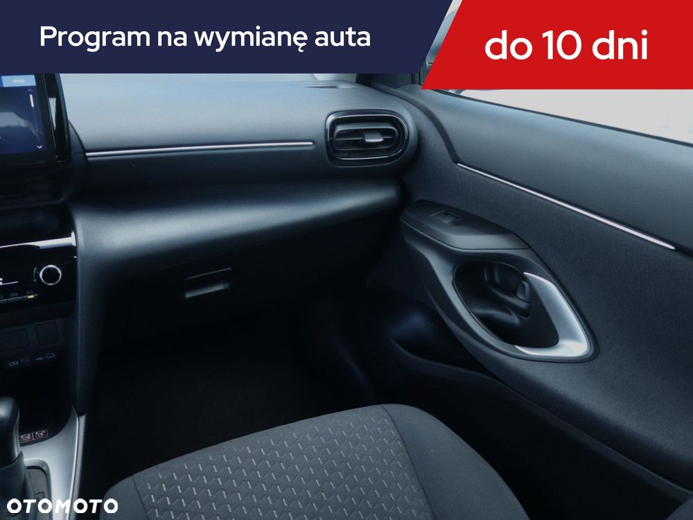 Toyota Yaris Cross - 10