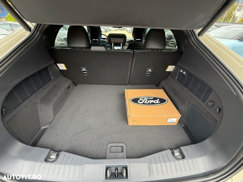 Ford Mustang Mach-E - 22