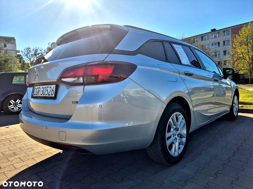Opel Astra 1.6 CDTI Enjoy - 23