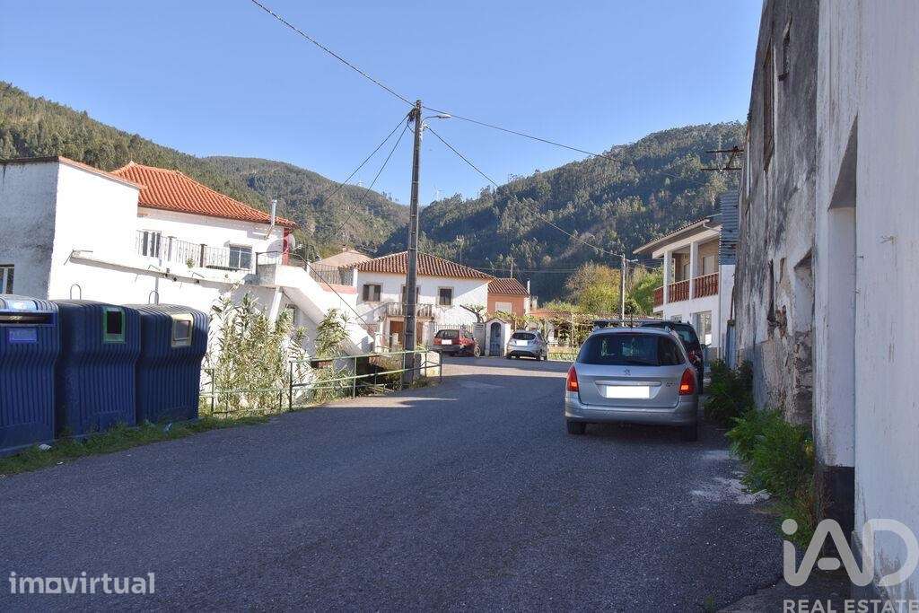 Casa / Villa T3 em Miranda do Corvo de 215 m2 - Grande imagem: 3/33