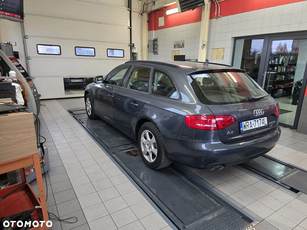 Audi A4 Avant 2.0 TDI DPF Ambition - 22
