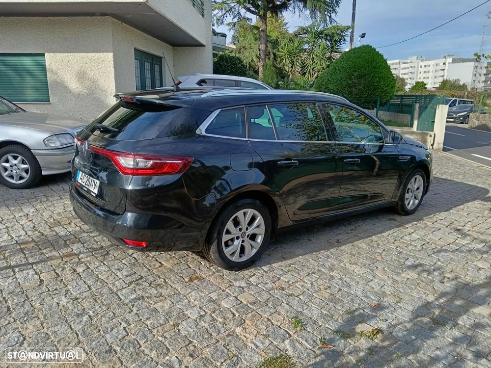 Renault Mégane Sport Tourer 1.5 Blue dCi Limited - 4