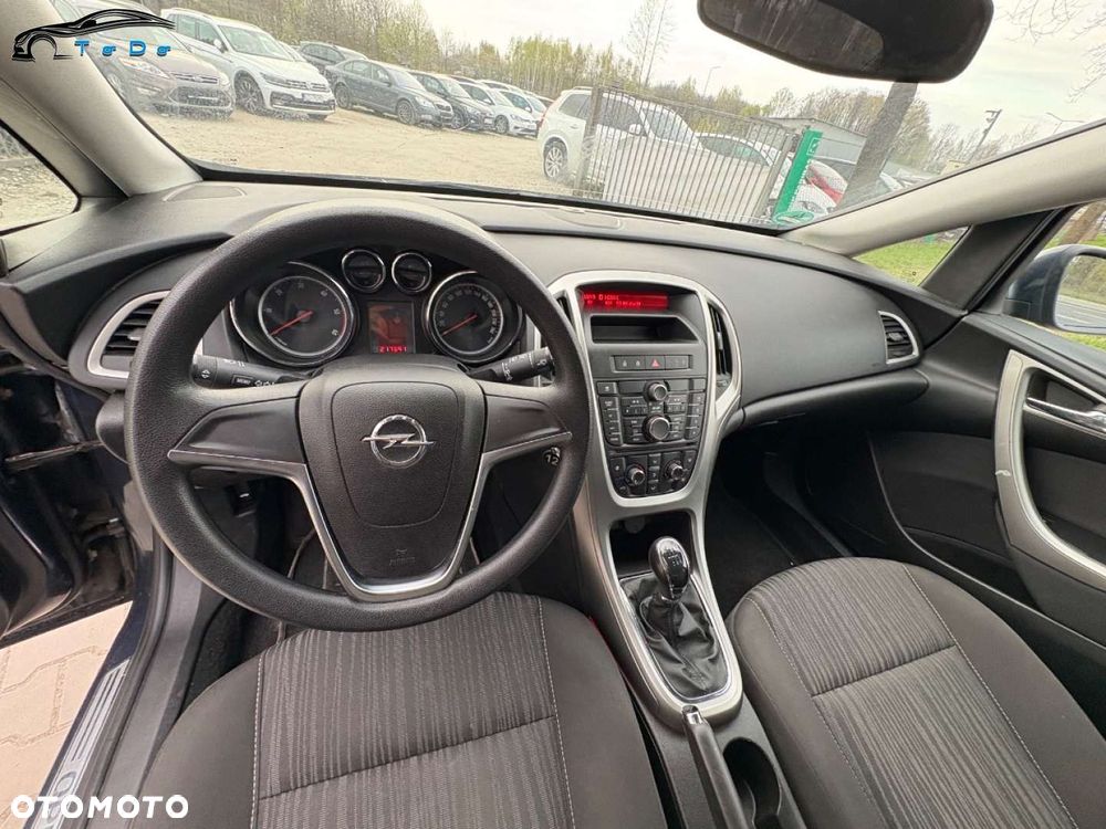 Opel Astra 2.0 CDTI Cosmo - 19