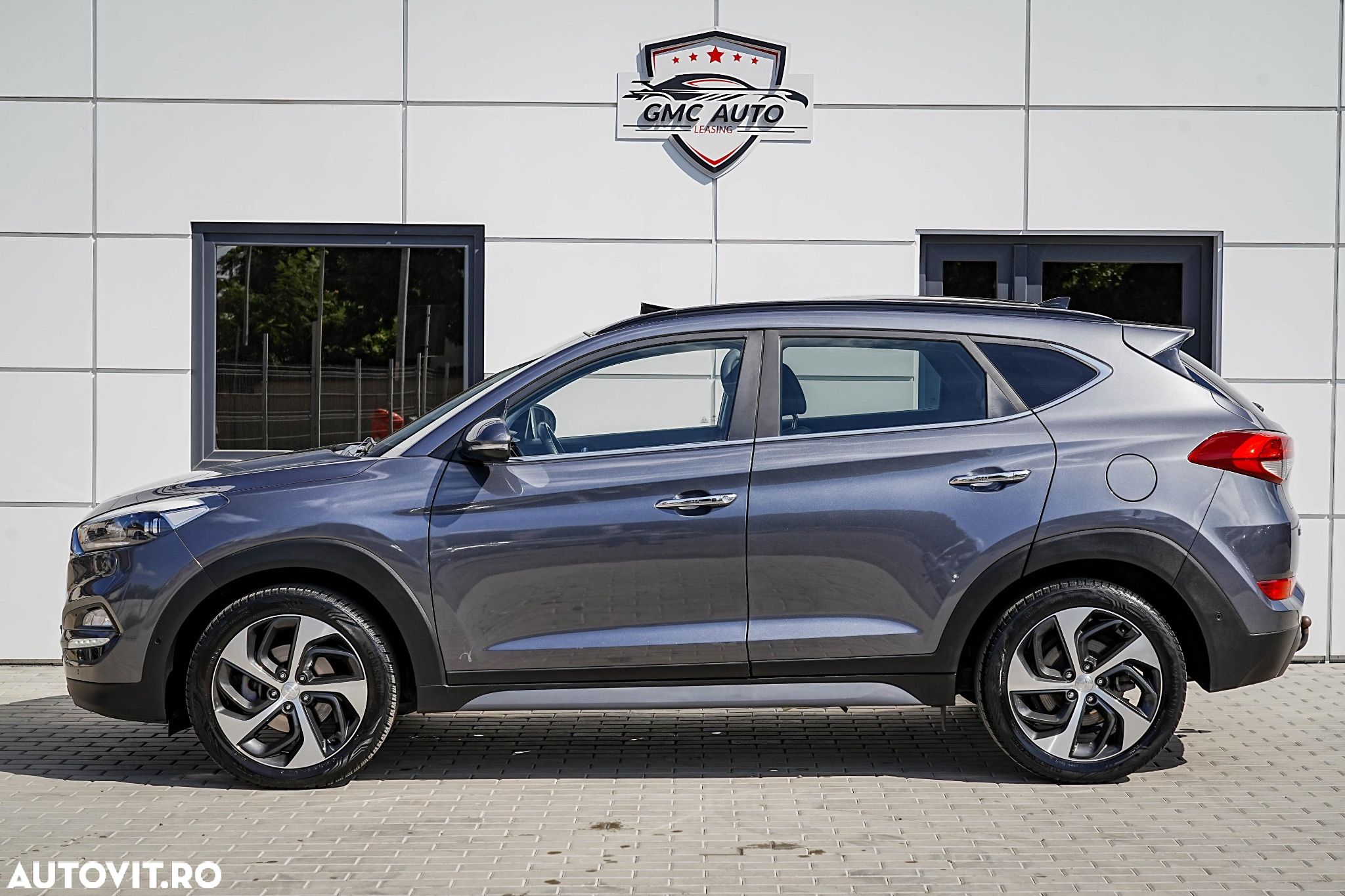 Hyundai Tucson blue 1.7 CRDi 2WD DCT Premium - 9