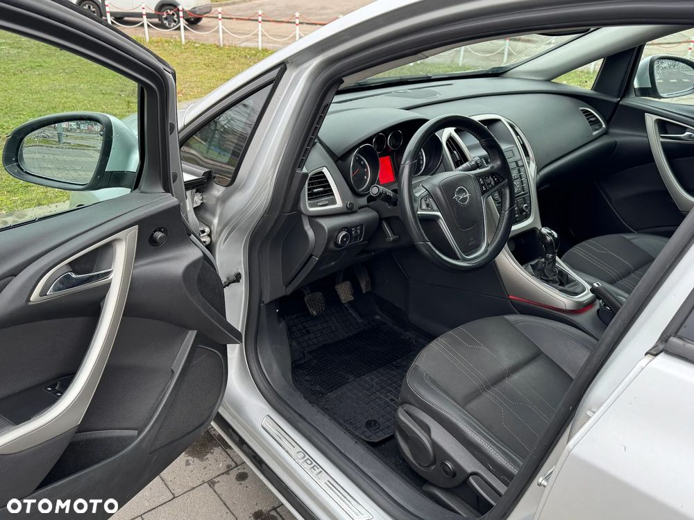 Opel Astra 1.4 T Edition 150 - 9