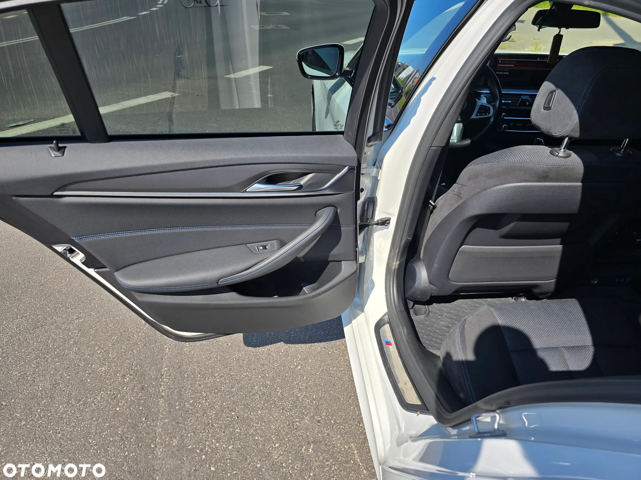 BMW Seria 5 518d M Sport sport - 15