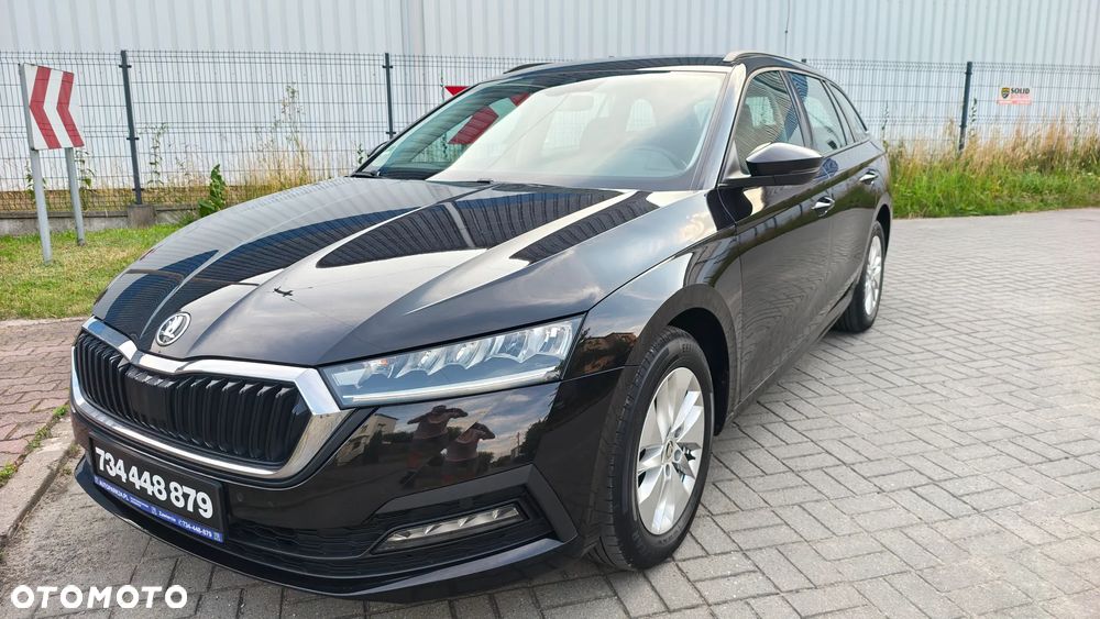 Skoda Octavia 2.0 TDI DSG Sportline - 4