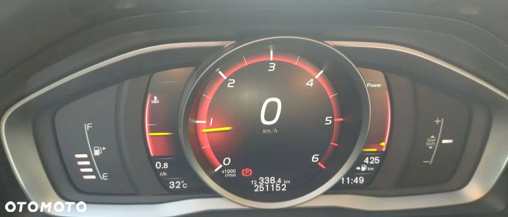 Volvo XC 60 D3 Momentum - 13