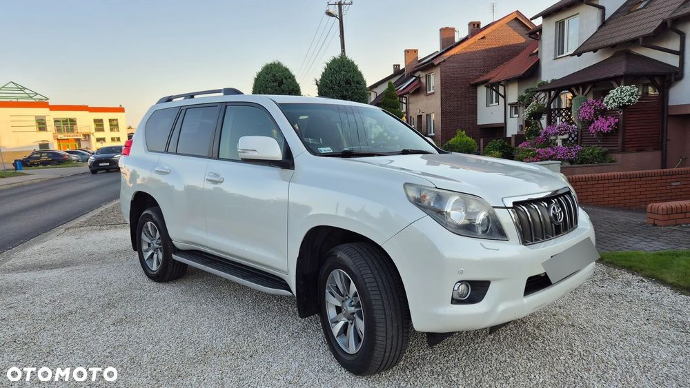 Toyota Land Cruiser LC 3.0 D-4D Premium 7os - 3