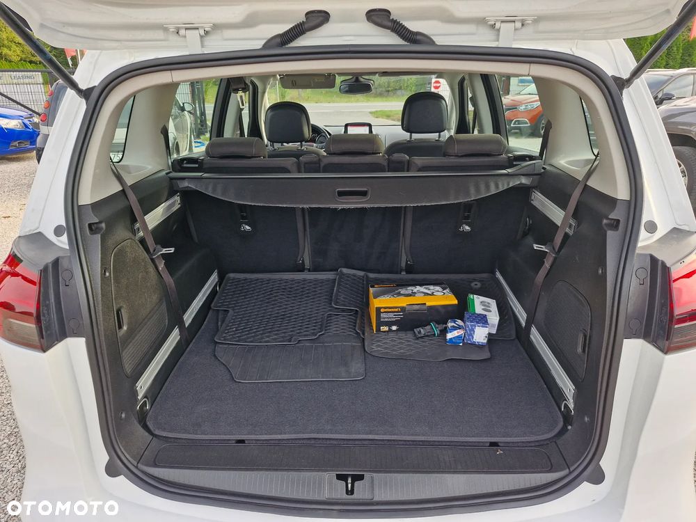 Opel Zafira - 18