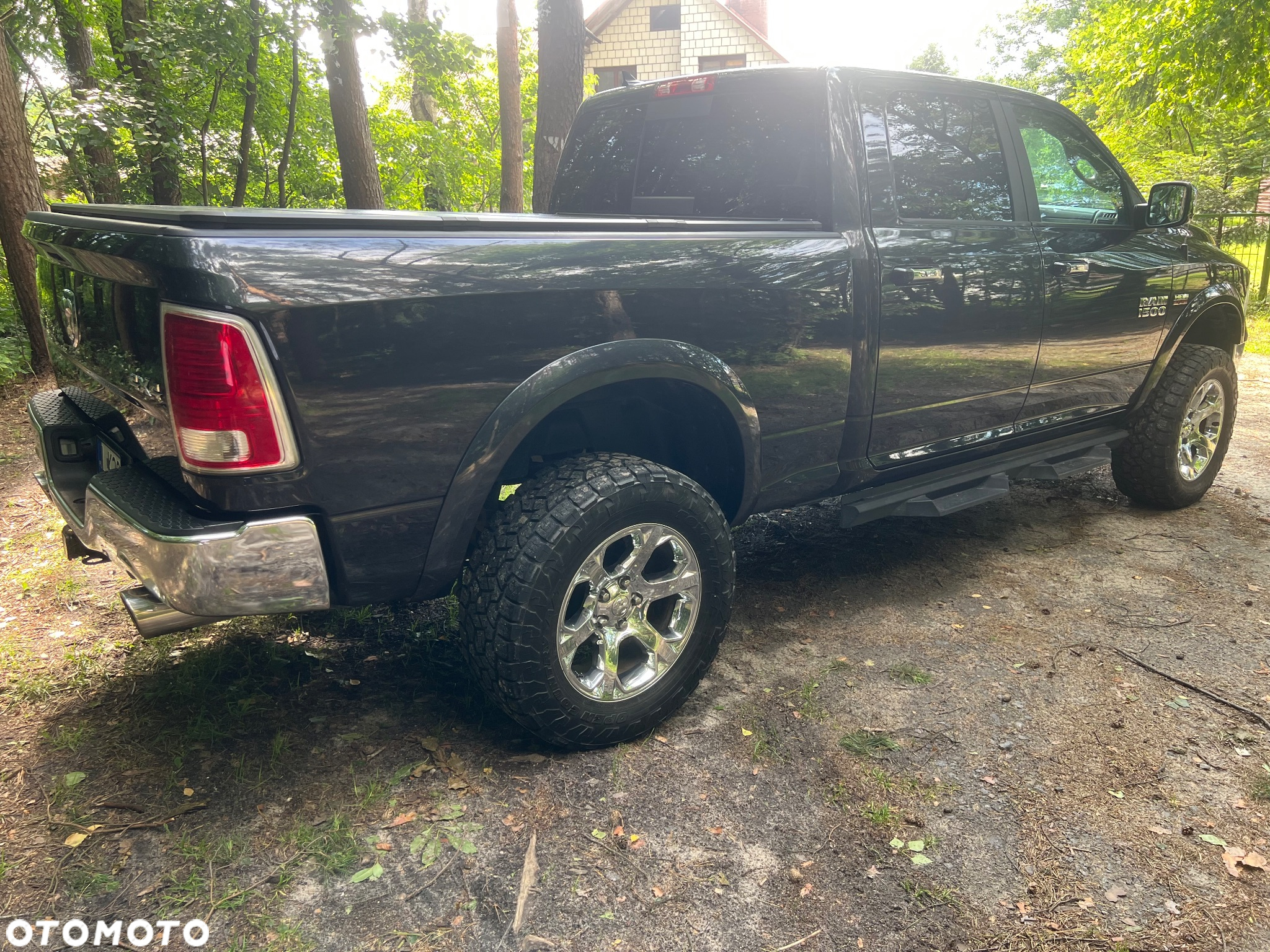 RAM 1500 5.7 Quad Cab Longbed Laramie Chrome