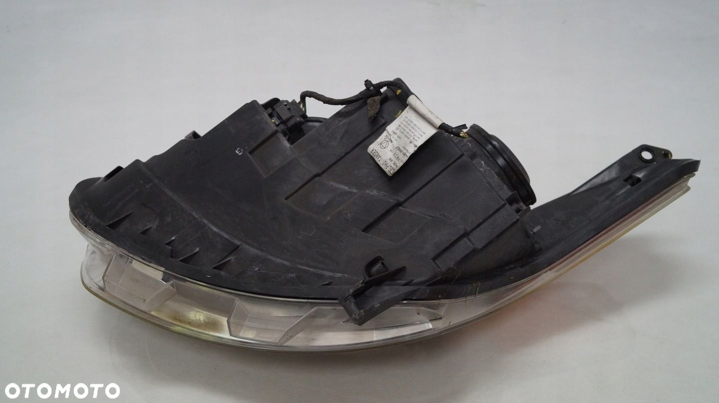 LAMPA PRZEDNIA PRAWA CITROEN C3 PICASSO - 10