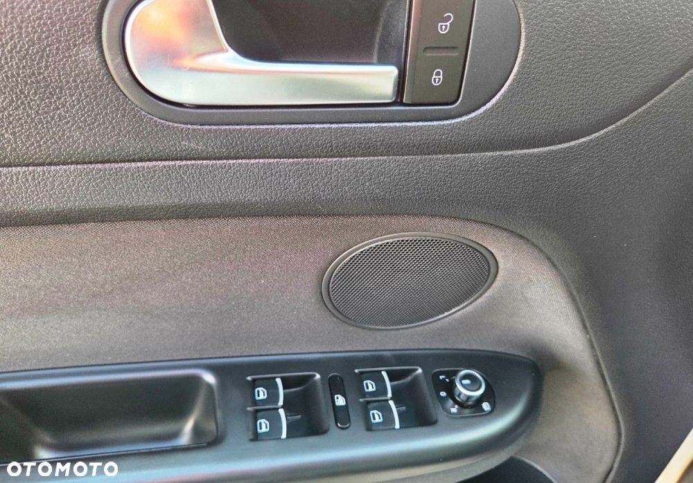Volkswagen Golf Plus - 10