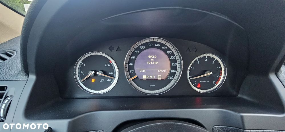 Mercedes-Benz Klasa C 200 7G-TRONIC Avantgarde Edition - 22