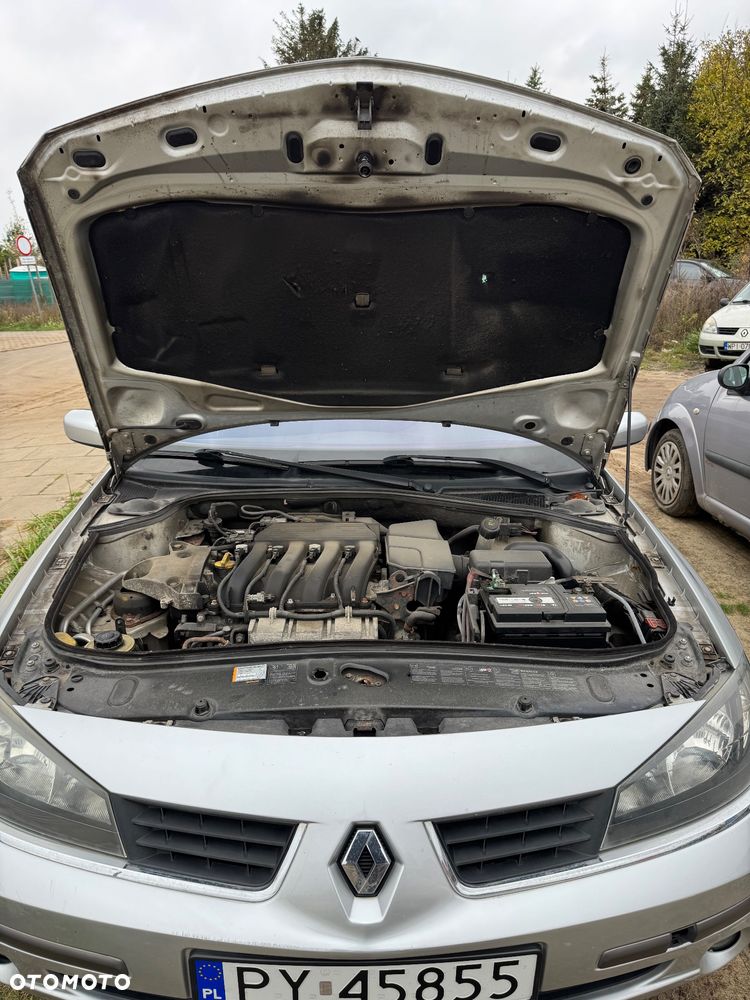 Renault Laguna 2.0 Authentique - 9