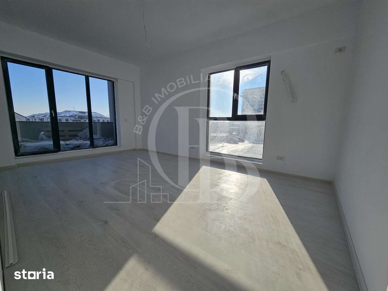 3 camere decomandat bloc boutique 7min STB Bratarii — fotografia 3
