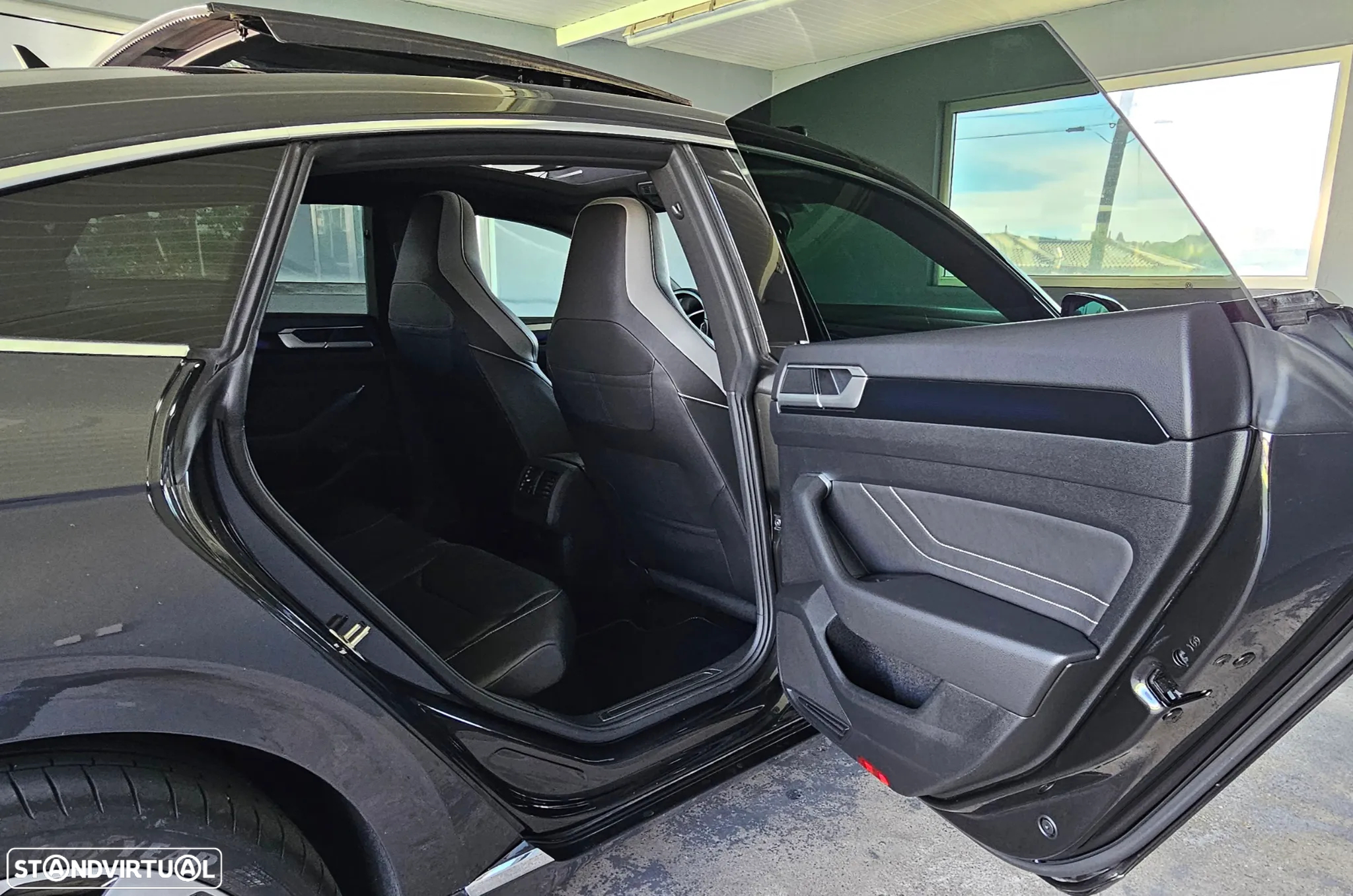 VW Arteon 2.0 TDI R-Line DSG - 30