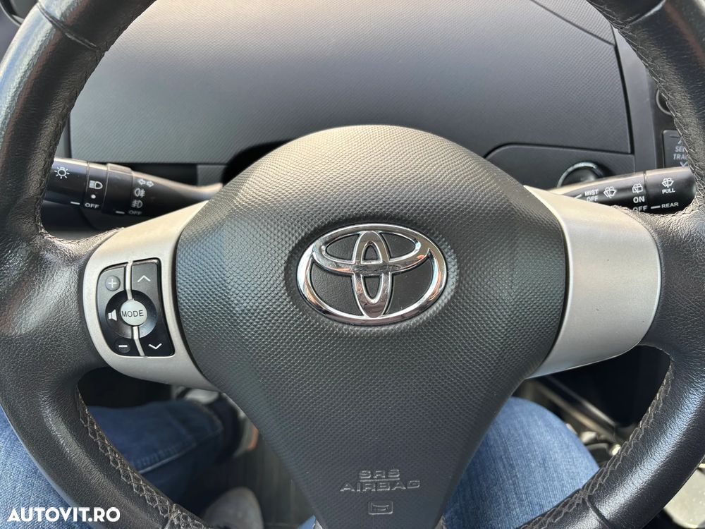 Toyota Yaris 1.3 Sol - 7
