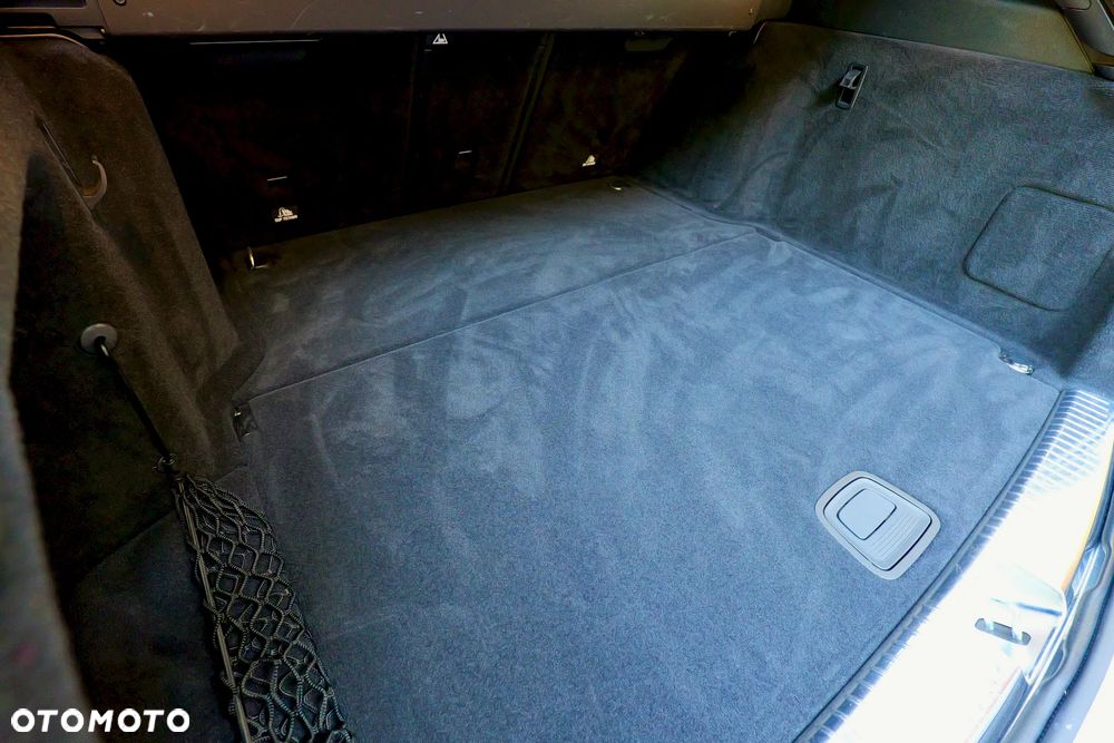 Mercedes-Benz Klasa C 200 4-Matic 9G-TRONIC - 31