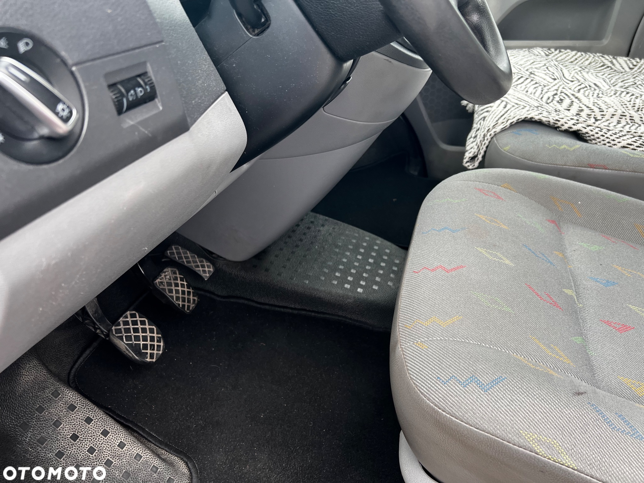 Volkswagen Transporter T5 TDI L1H1 - 19