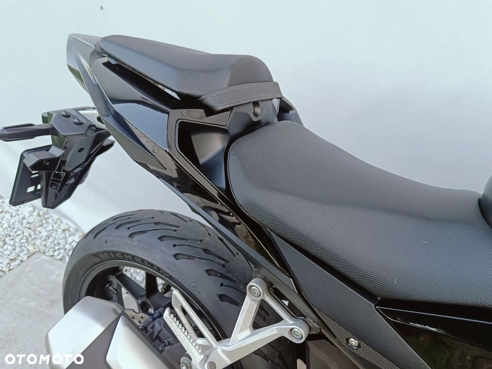 Honda CB - 11