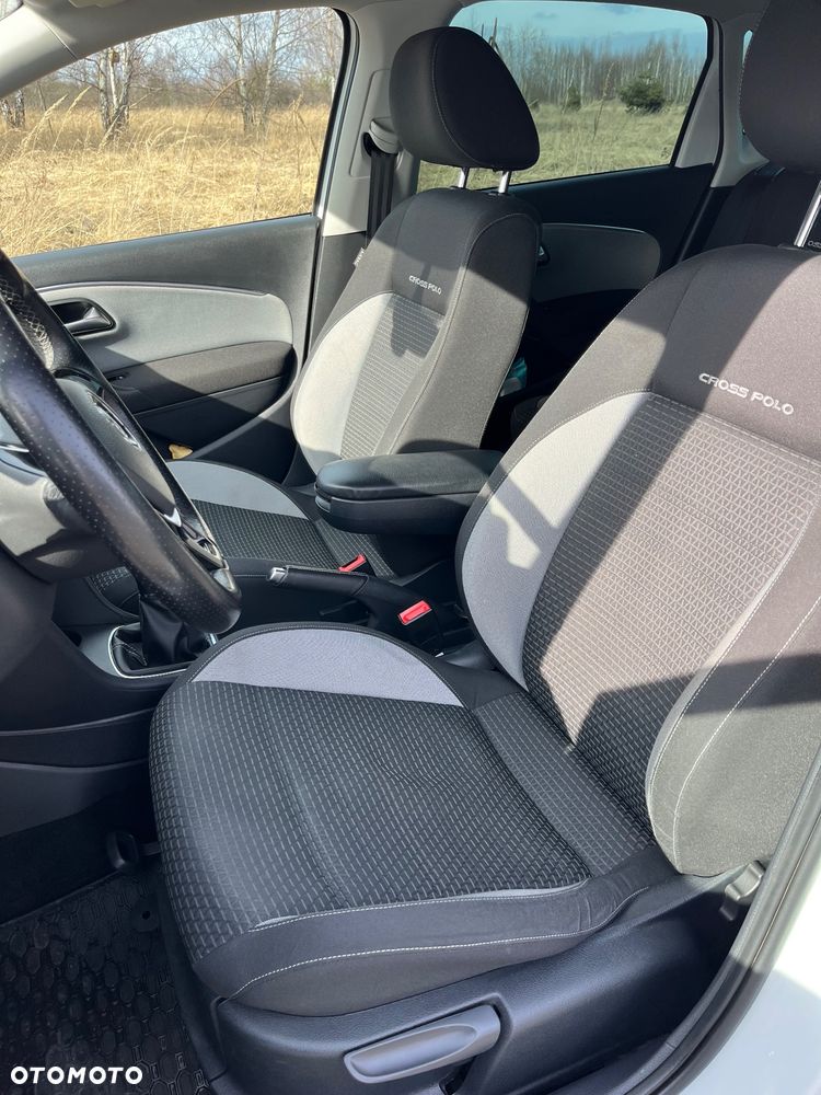 Volkswagen Polo Cross - 11