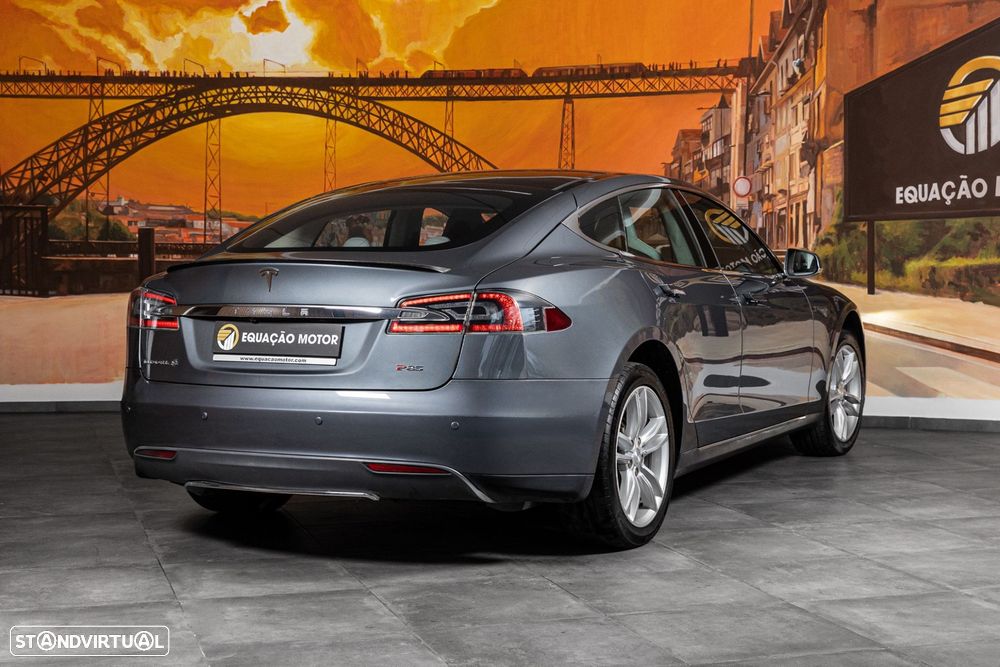 Tesla Model S 85 Perfomance - 5