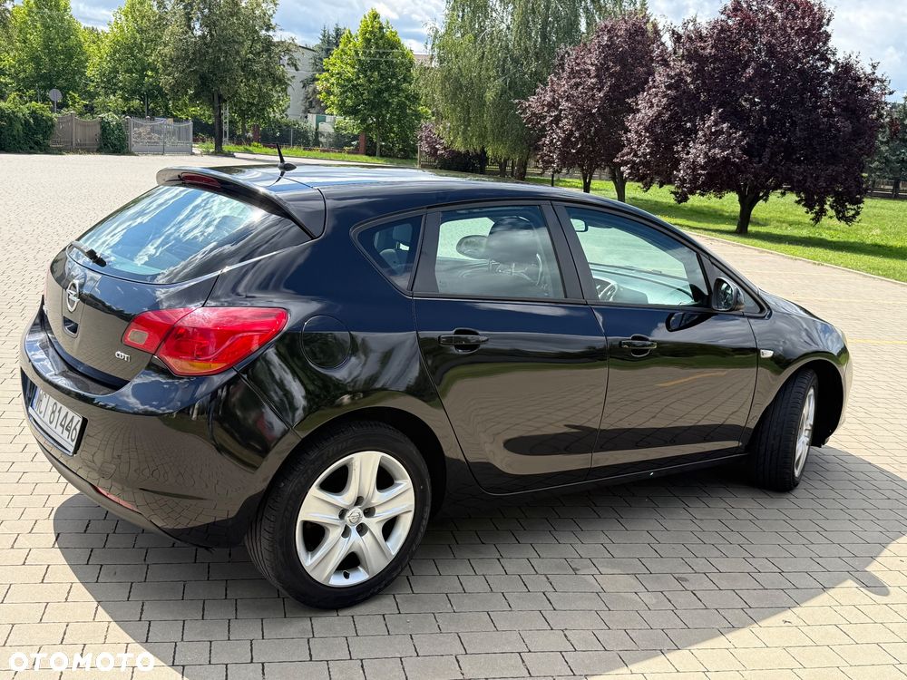 Opel Astra 1.7 CDTI - 14