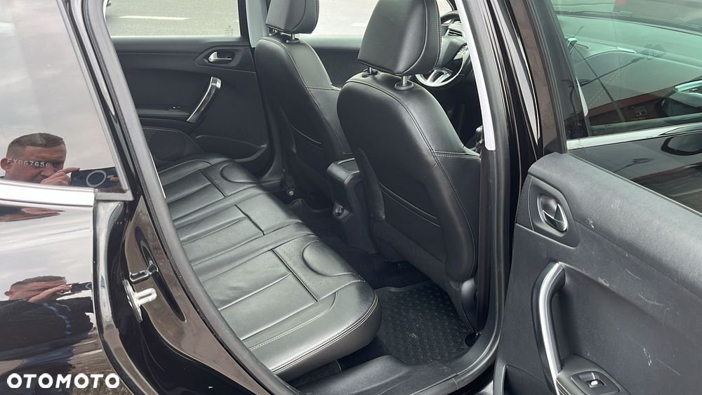 Peugeot 2008 e-HDi FAP 92 STOP & START Allure - 14