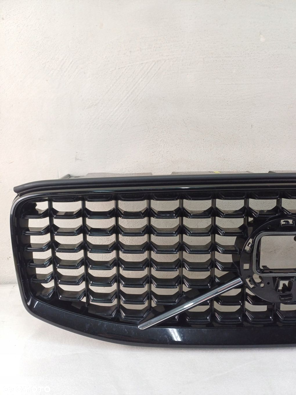 GRILL ATRAPA ZDERZAKA PRZÓD VOLVO XC60 II 2 LIFT 21- R-DESIGN - 3