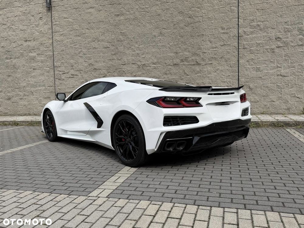 Chevrolet Corvette - 2