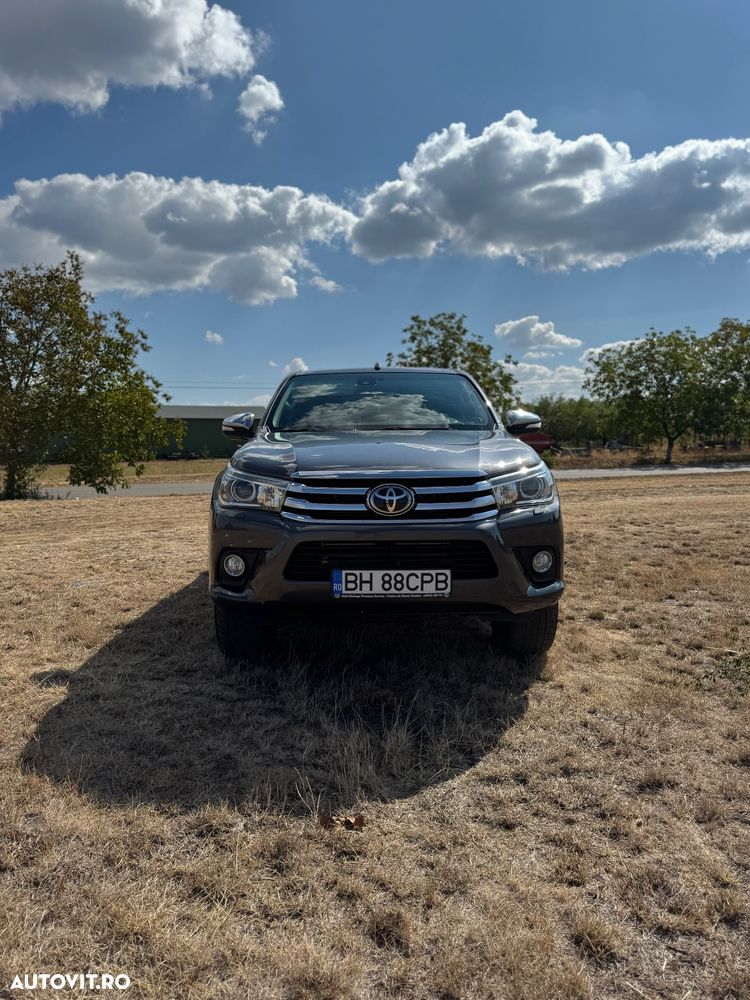 Toyota Hilux 2017 photo 2