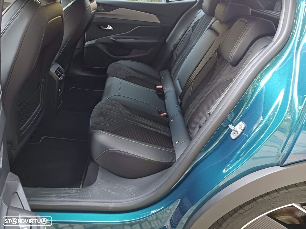 Peugeot 408 1.6 Hybrid GT e-EAT8 - 37
