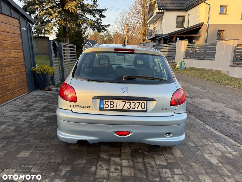 Peugeot 206 - 8