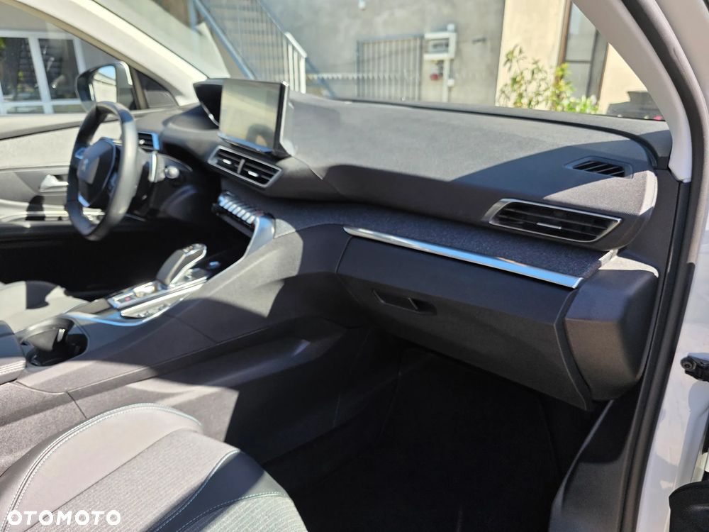 Peugeot 3008 1.6 PureTech GPF Allure S&S EAT8 - 33