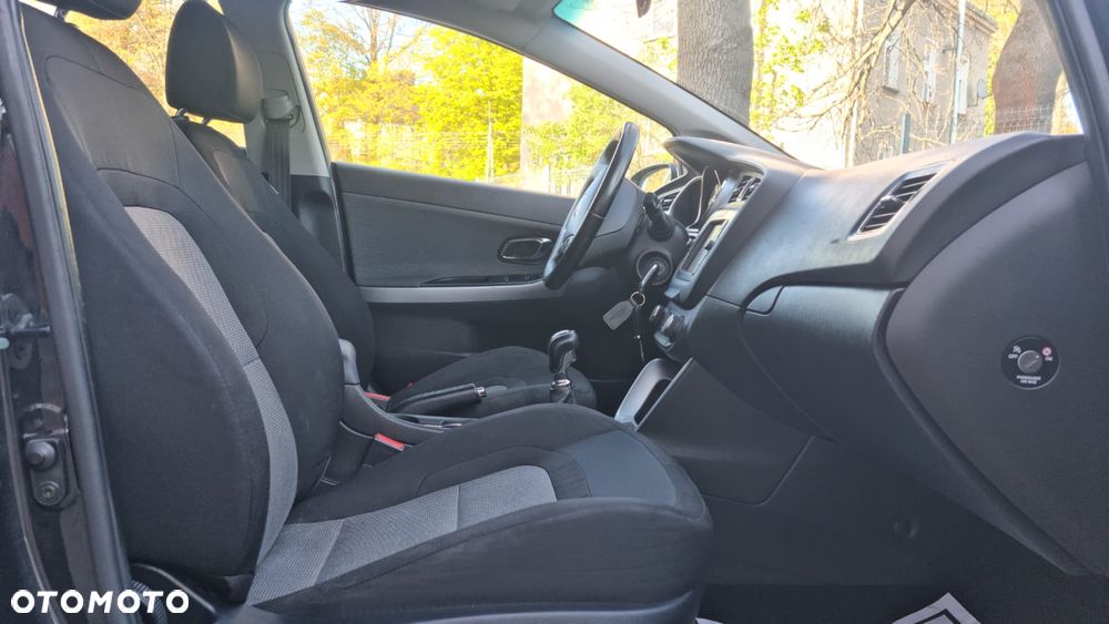 Kia Ceed 1.6 CRDi 136 ISG Spirit - 17