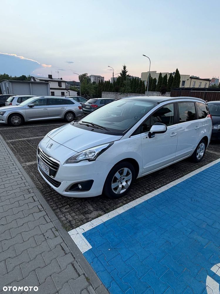 Peugeot 5008 2.0 BlueHDi Style 7os - 2