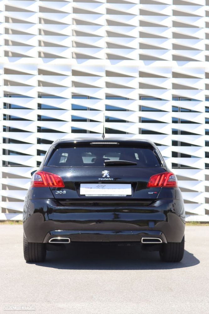 Peugeot 308 - 8
