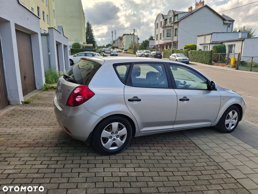 Kia Ceed 1.6 Crdi Comfort - 22
