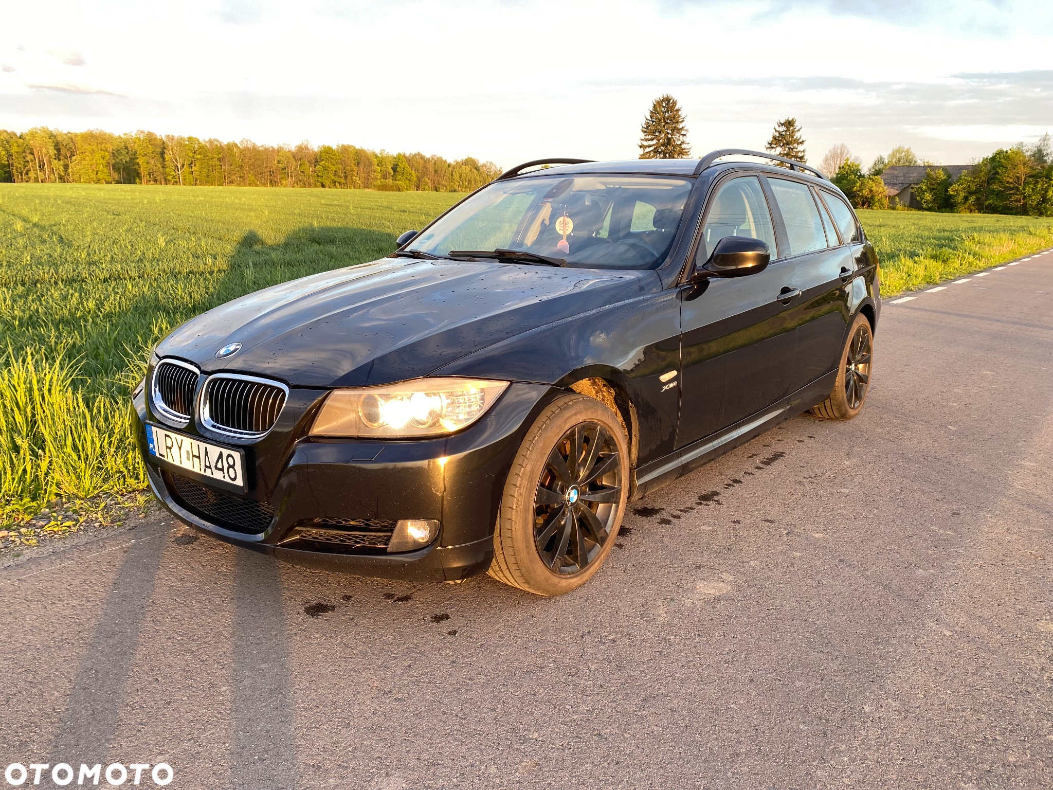 BMW Seria 3 330d xDrive DPF Touring - 2