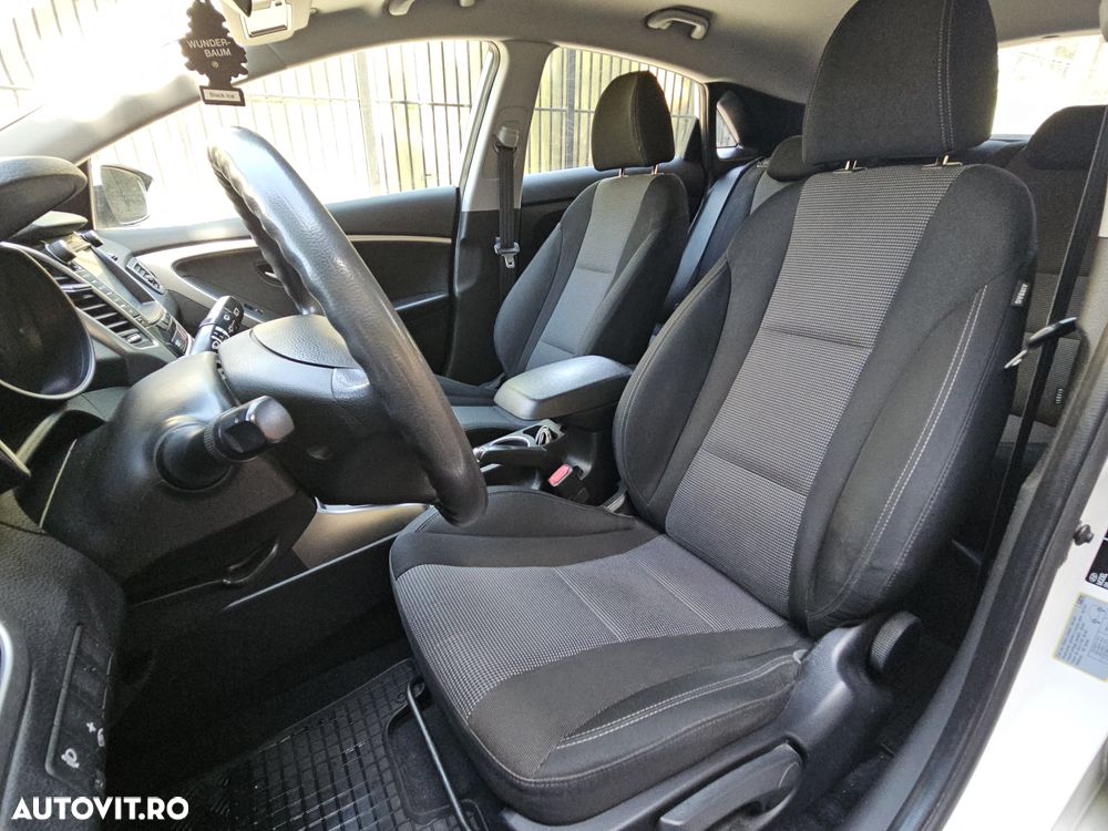 Hyundai i30 1.4 CRDi Trend - 21