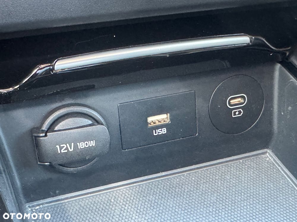 Kia XCeed - 16