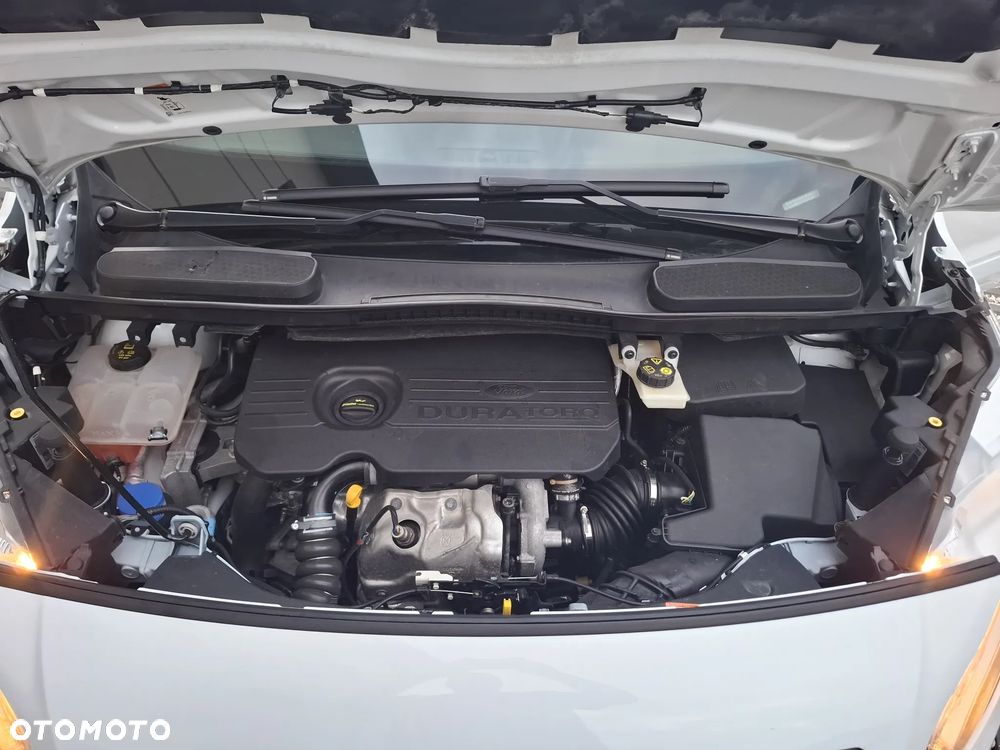 Ford Tourneo Connect Grand - 26