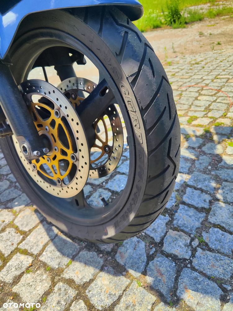 Suzuki V-STROM - 8