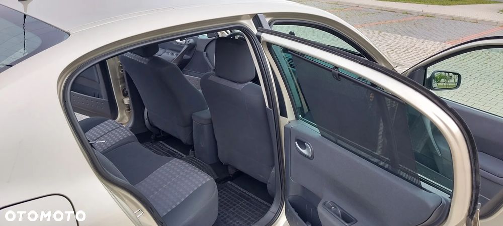 Renault Megane 1.6 16V Authentique - 9