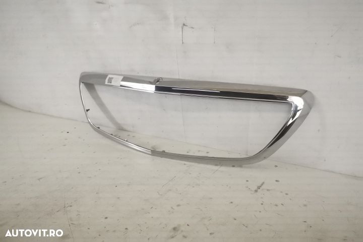 Ornament Crom Grila Centrala Radiator Original In Stare Buna Mercedes- - 3