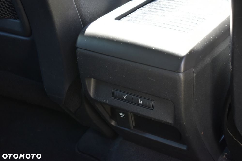 Land Rover Discovery Sport TD4 HSE - 17