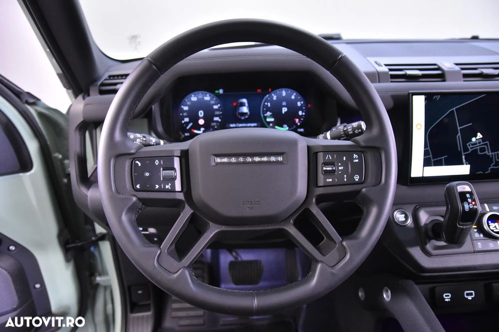 Land Rover Defender - 15