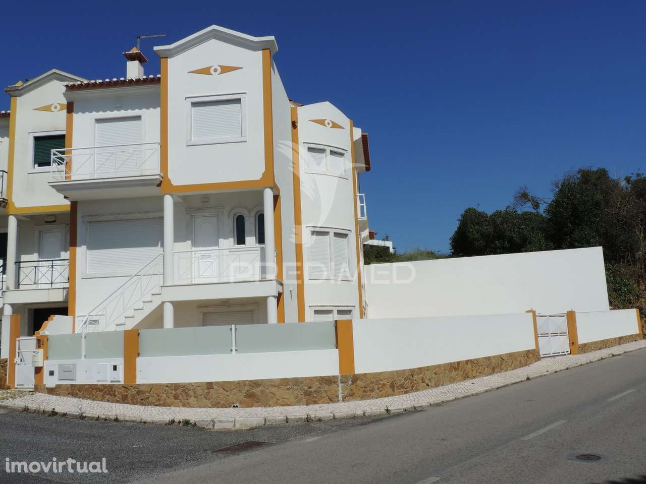 Moradia T3 + 1  Localizada na Vila da Ericeira - Grande imagem: 3/21